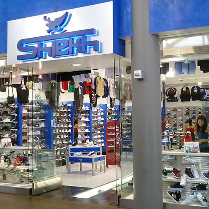 Some great sneakers at a discount on Shiekh.com