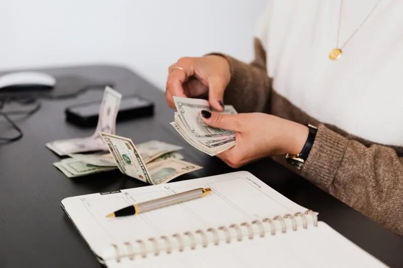 How much should we spend on clothes? Where to do shopping?