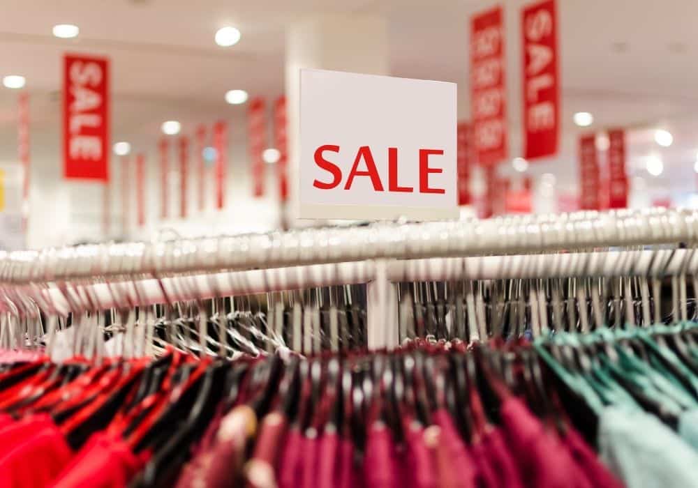 How much should we spend on clothes? Where to do shopping?