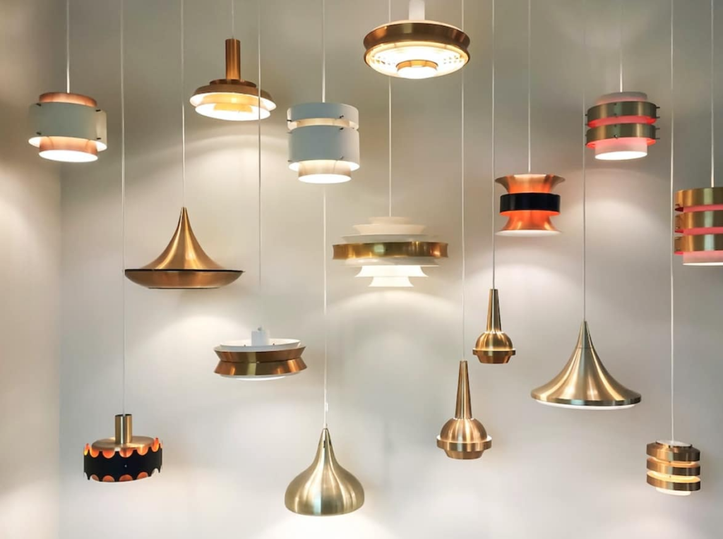 Shedding Light on Room Design: Tips and Tricks for Choosing the Right Lighting Formats and Fixtures